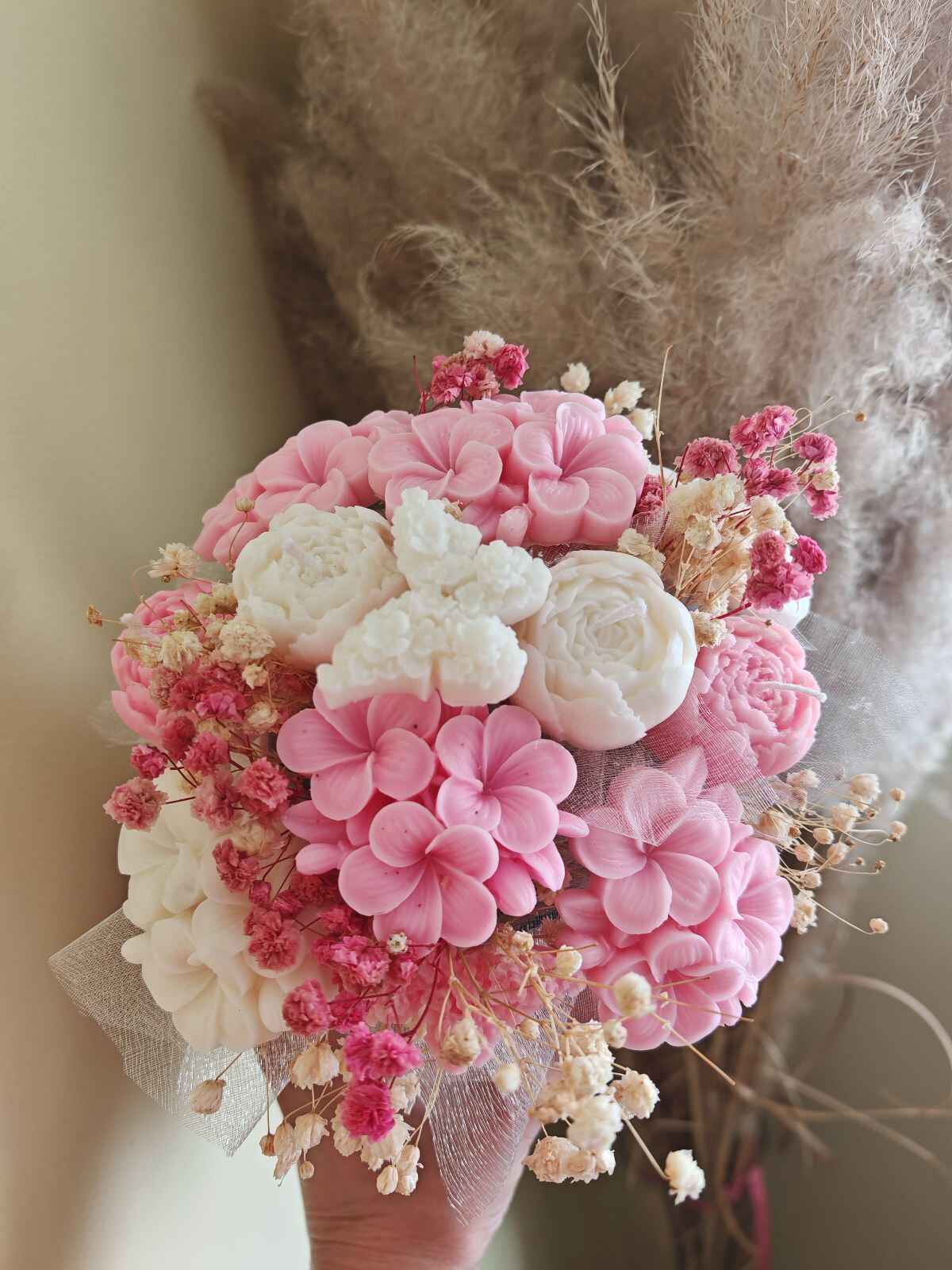 Rozni buket od svijeća